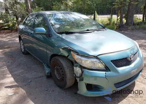 2010 Toyota Corolla Le z USA, uszkodzony, nr VIN 2T1BU4EE5AC284483